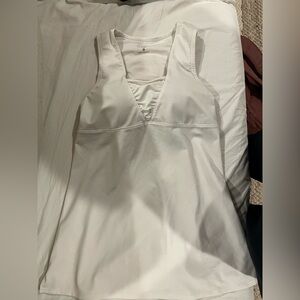 Athleta tank top with built in bra 34D